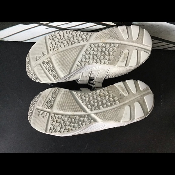 COACH TENNIS SHOES SIZE 6 - Picture 4 of 5